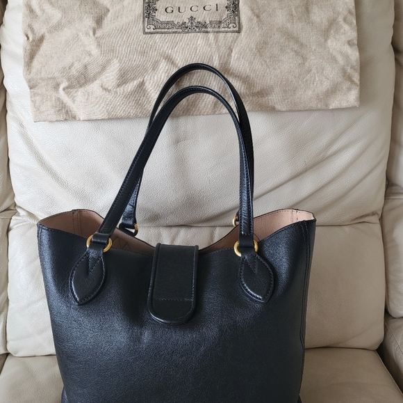 Authentic, Gucci Small Tote with Double G - Picture 3 of 6